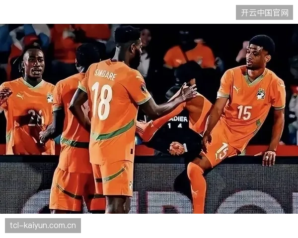 科特迪瓦中场核心凯西通过强硬防守限制了法国队的节奏,有效战术执行成为爆冷关键 科特迪瓦中场核心凯西通过强硬防守限制了法国队的节奏,有效战术执行成为爆冷关键